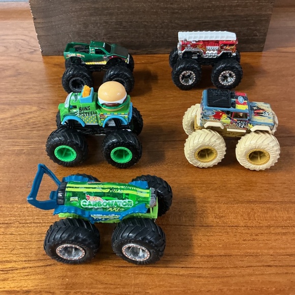 Hot Wheels Monster Truck Fried Up Carbonator Land Rover Buns of Steel Lot Of 10 - Picture 5 of 7